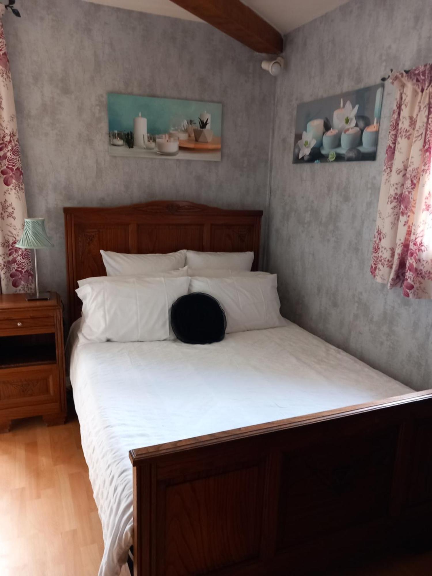 Country B&B Saint-Pierre-d'Eyraud Zewnętrze zdjęcie