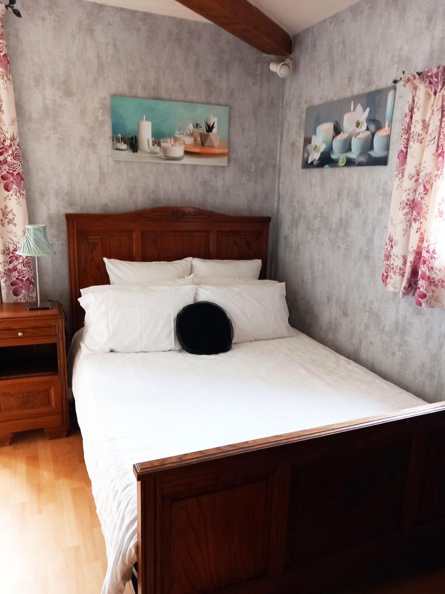 Country B&B Saint-Pierre-d'Eyraud Zewnętrze zdjęcie